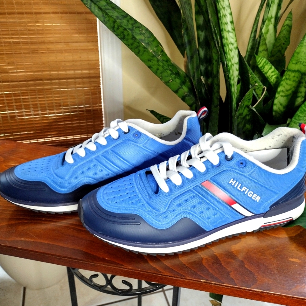 Tommy Hilfiger Viron Retro size 11.5
